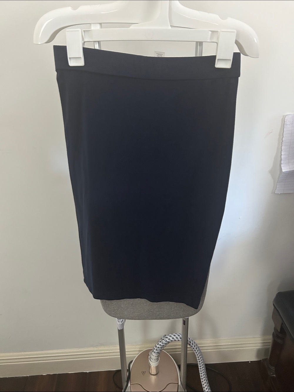 Forever 21 Navy Pencil Skirt - Sleek Office Staple